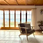 Elegant Family With And Mountain Views Nyaraló