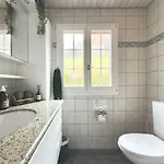 Elegant Family With And Mountain Views * Leissigen