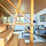 Elegant Family With And Mountain Views *