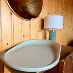 Elegant Family With And Mountain Views Nyaraló Leissigen