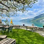 Elegant Family With And Mountain Views Nyaraló Leissigen