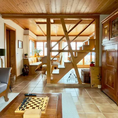 Elegant Family With And Mountain Views Сasa de vacaciones