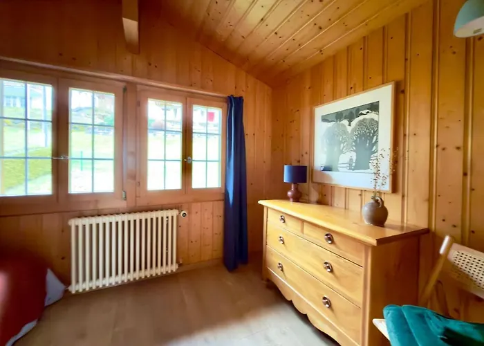בית נופש Elegant Family With And Mountain Views Leissigen