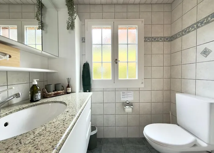 Elegant Family With And Mountain Views * Leissigen