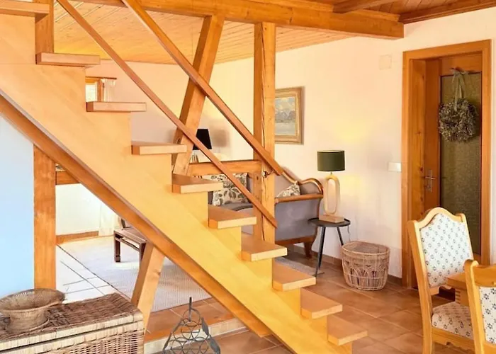 Elegant Family With And Mountain Views Vakantiehuis Leissigen