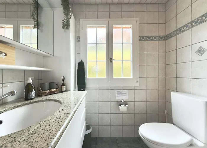 Elegant Family With And Mountain Views * Leissigen