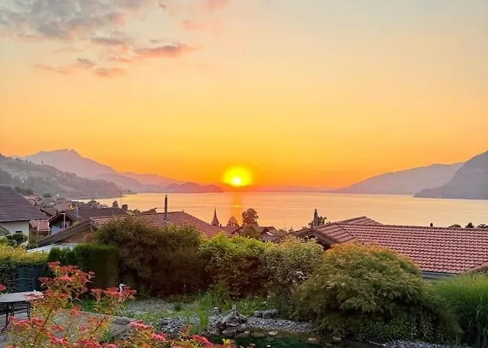 Elegant Family With And Mountain Views Semesterbostad