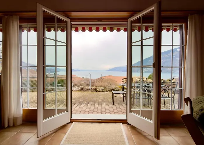 Elegant Family With And Mountain Views Leissigen