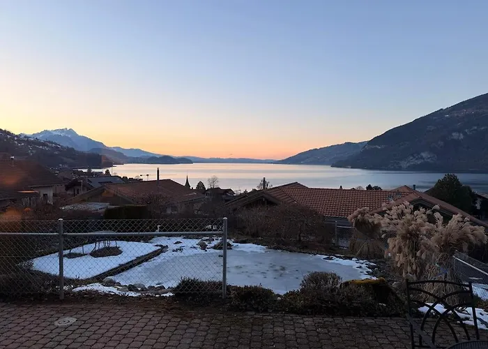 Elegant Family With And Mountain Views *