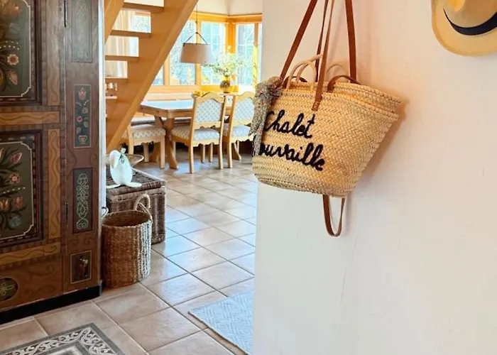 Elegant Family With And Mountain Views Leissigen