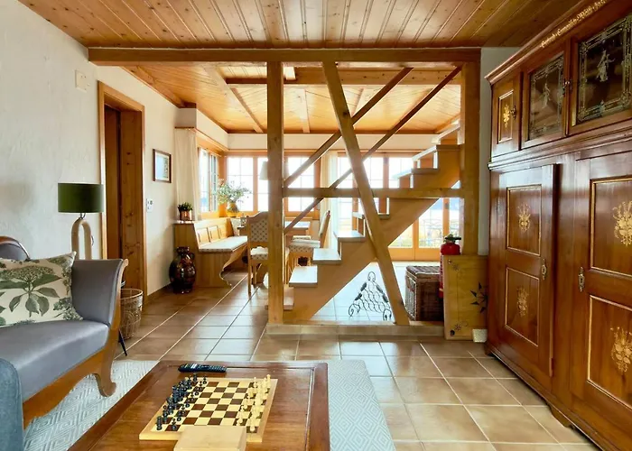 Elegant Family With And Mountain Views Semesterbostad