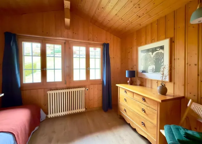 Elegant Family With And Mountain Views Semesterbostad